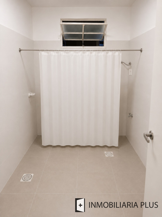 Apartamento ID.1702 - Alquiler de Apartamento de 2 dormitorios en Pocitos Nuevo a pasos del mar