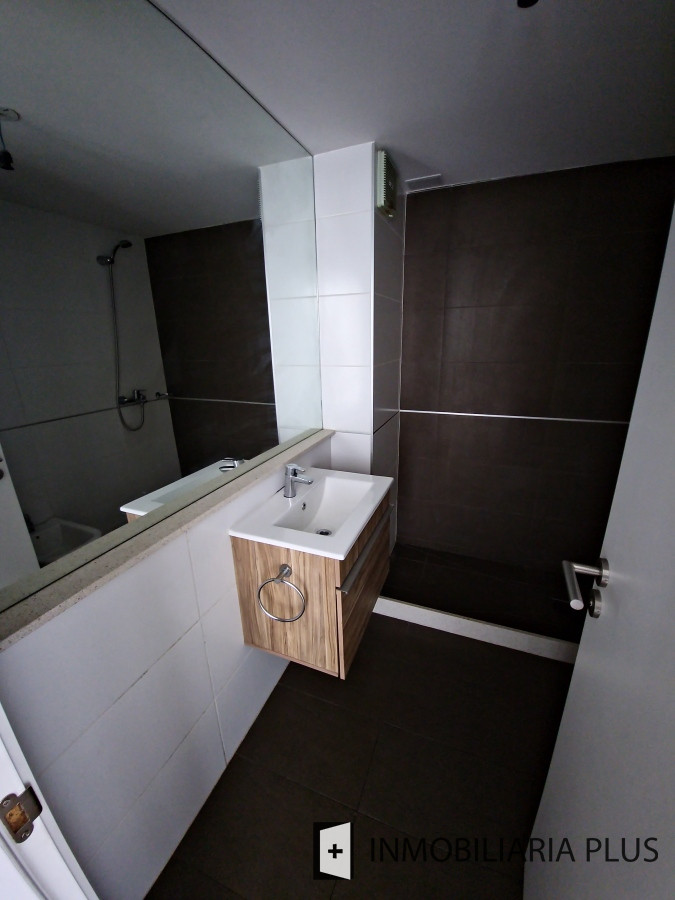 Apartamento ID.1034 - Venta de Apto a estrenar en Larrñaga con servicios barbacoa, vigilancia y más