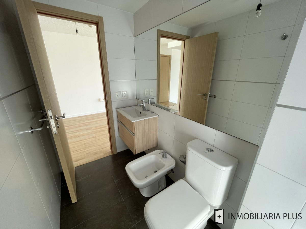 Apartamento ID.1109 - Venta de Apartamento de 2 Dormitorios en Tres Cruces, con Barbacoa, Juegos Infantiles y más 