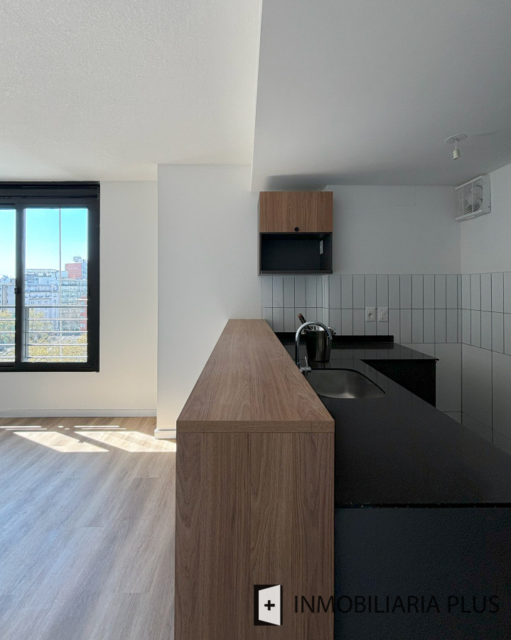 Apartamento ID.1396 - Alquiler de monoambiente para estudiantes cerca de centros de estudio en Montevideo.