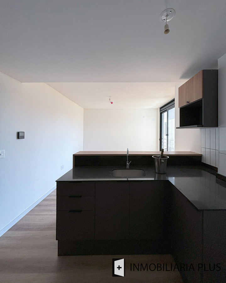 Apartamento ID.1396 - Alquiler de monoambiente para estudiantes cerca de centros de estudio en Montevideo.