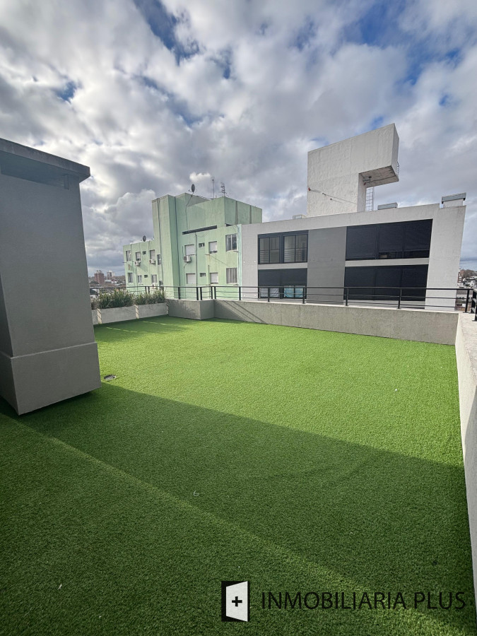 Apartamento ID.1477 - Alquiler de Apartamento de 2 Dormitorios con garaje opcional a pasos de Av. Italia y Propios en Montevideo