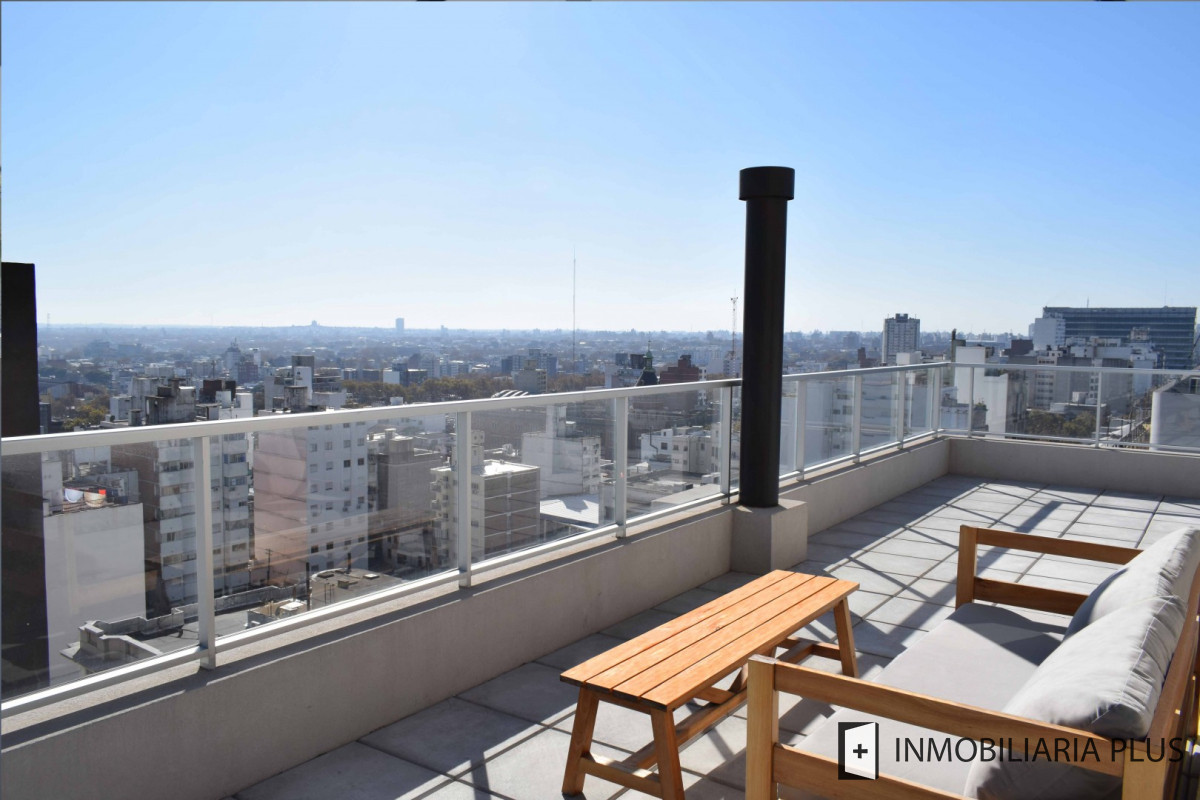 Apartamento ID.3 - Apartamento En Alquiler Sobre Av. 18, 2 Dormitorios Con Garaje En Cordón En Alquiler $31.000 Con Todos Los Servicios.