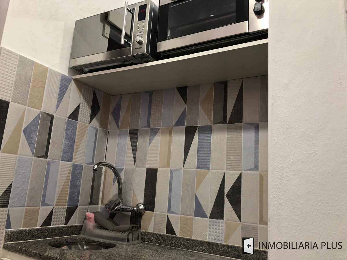 Apartamento ID.1435 - Alquiler de Apartamento de 2 Dormitorios Anual en la Península de Punta del Este
