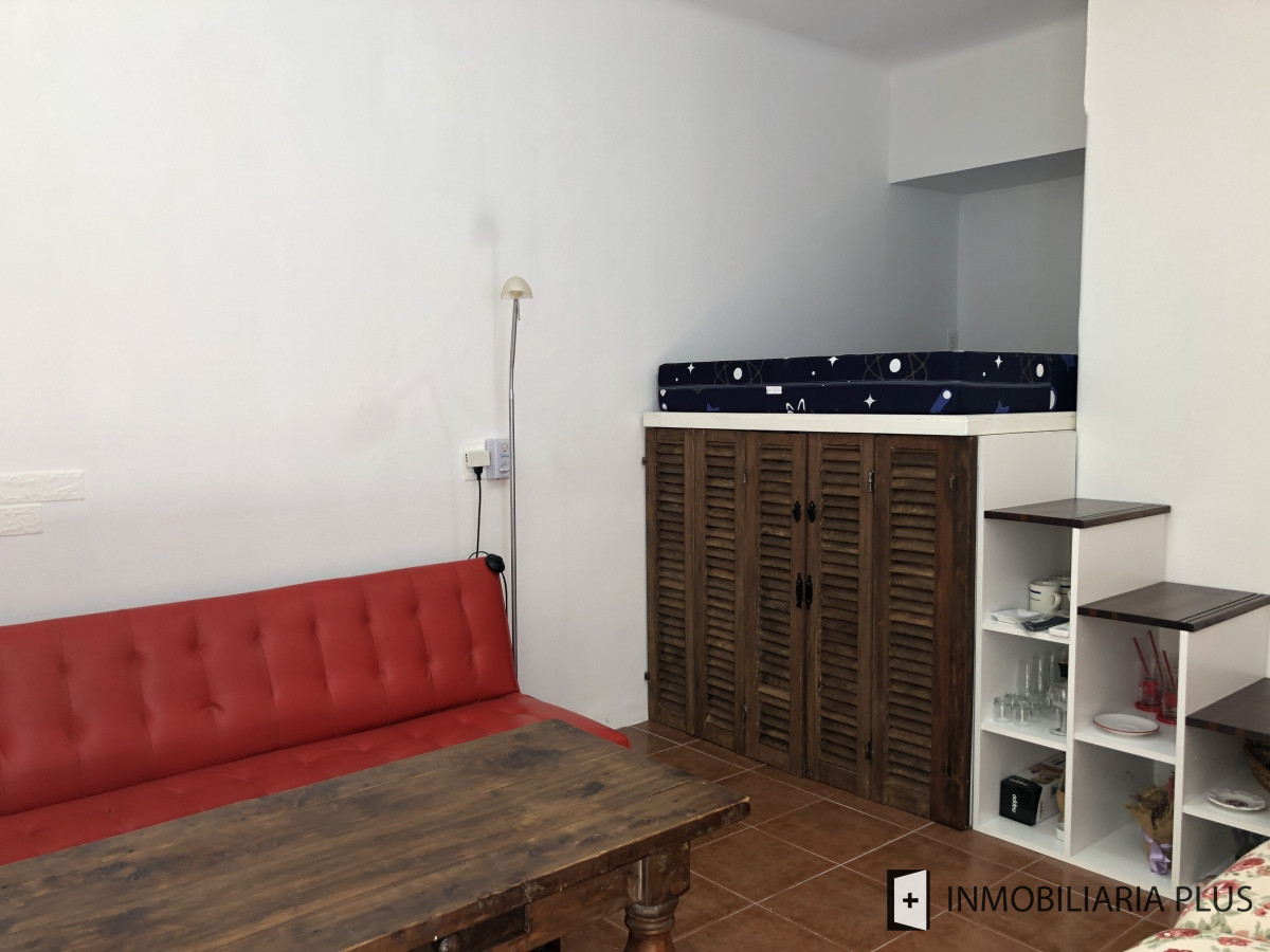 Apartamento ID.1435 - Alquiler de Apartamento de 2 Dormitorios Anual en la Península de Punta del Este