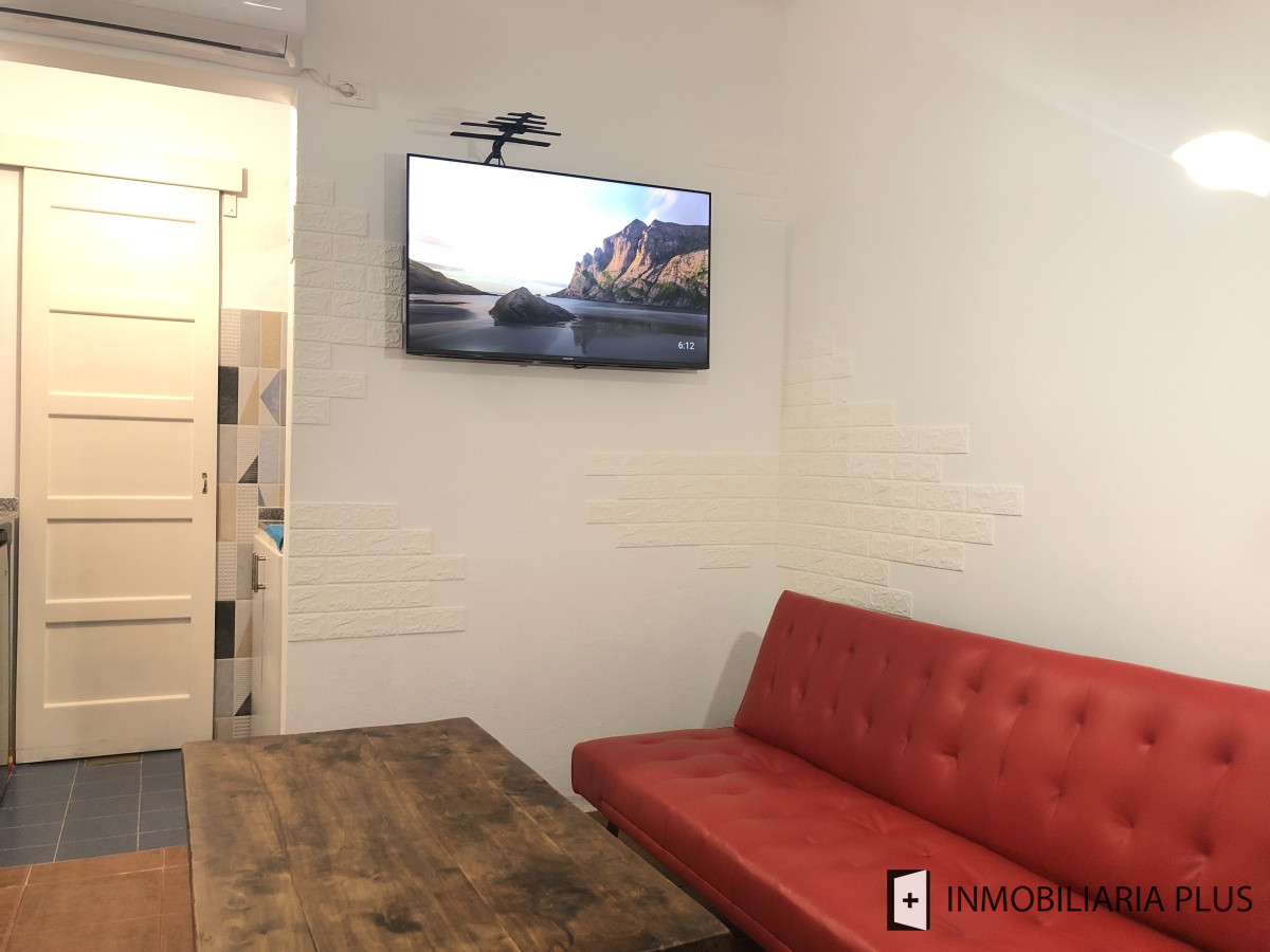 Apartamento ID.1435 - Alquiler de Apartamento de 2 Dormitorios Anual en la Península de Punta del Este