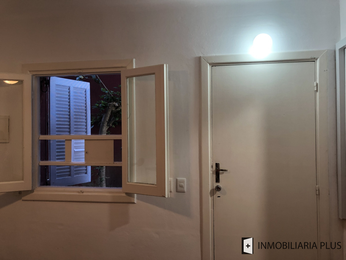 Apartamento ID.1435 - Alquiler de Apartamento de 2 Dormitorios Anual en la Península de Punta del Este
