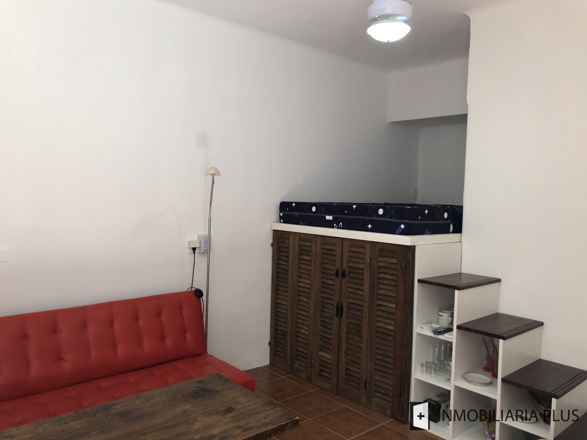Apartamento ID.1435 - Alquiler de Apartamento de 2 Dormitorios Anual en la Península de Punta del Este