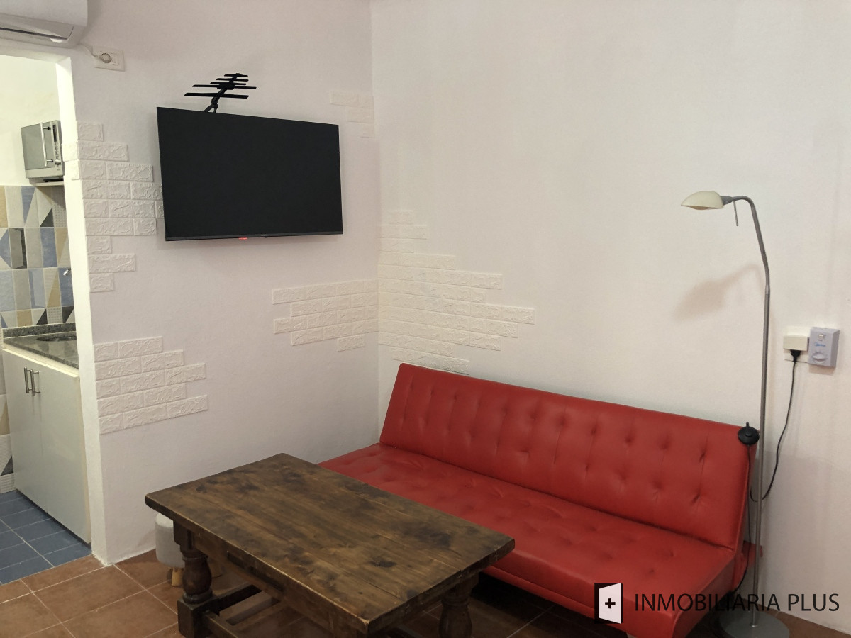 Apartamento ID.1435 - Alquiler de Apartamento de 2 Dormitorios Anual en la Península de Punta del Este