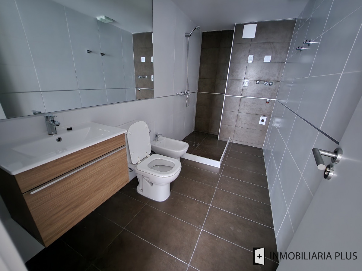 Apartamento ID.1450 - Alquiler de Apartamento de 2 Dormitorios en La Blanqueada con Gym, Barbacoa y más