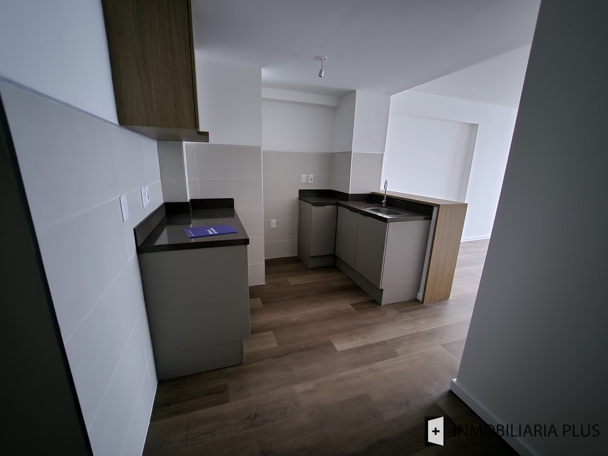 Apartamento ID.1450 - Alquiler de Apartamento de 2 Dormitorios en La Blanqueada con Gym, Barbacoa y más