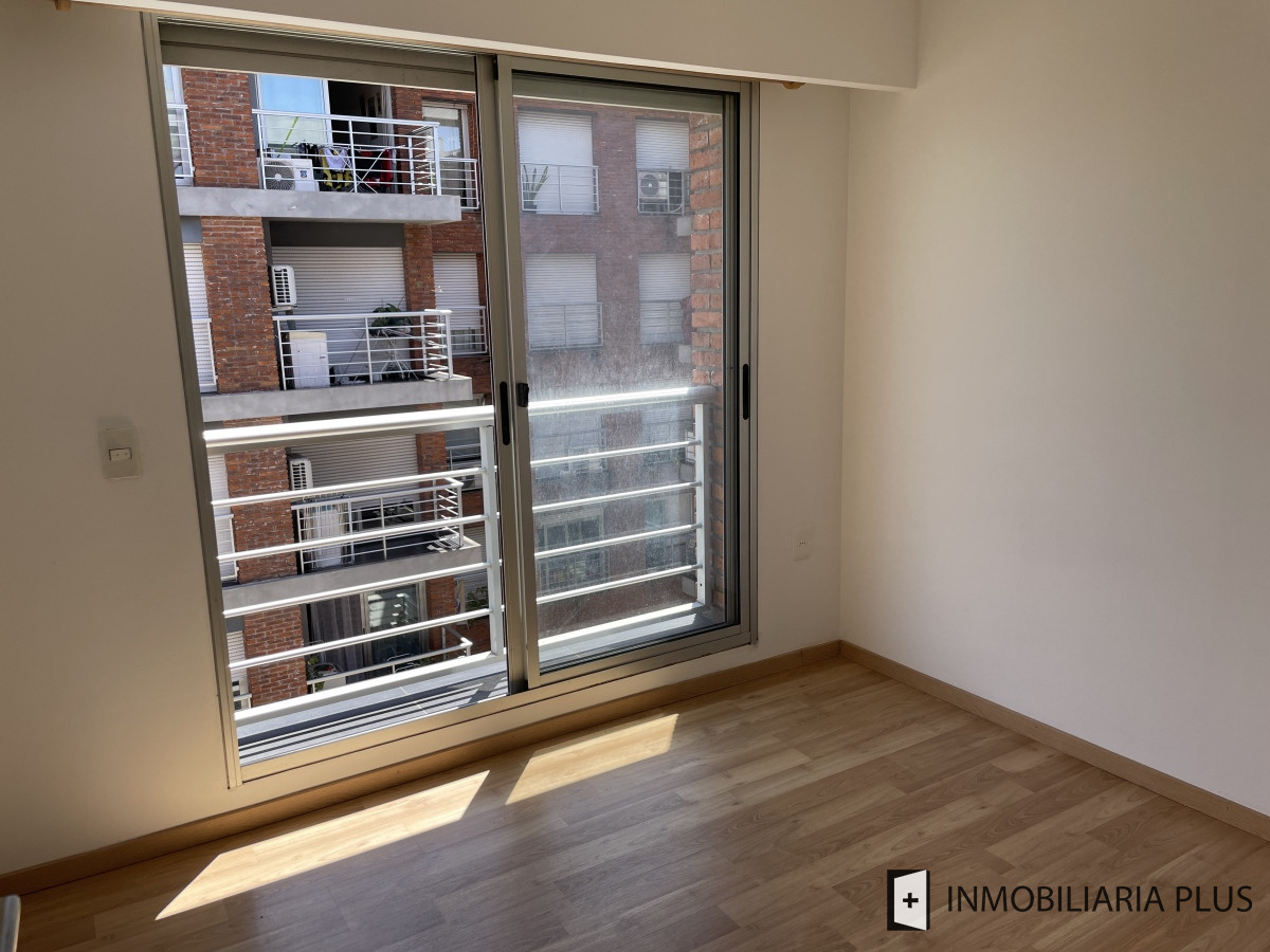 Apartamento ID.1488 - Alquiler de Apartamento a pasos de 3 Cruces con garaje opcional en Montevideo