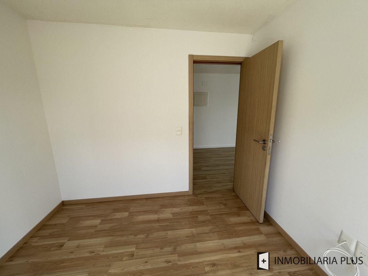Apartamento ID.1488 - Alquiler de Apartamento a pasos de 3 Cruces con garaje opcional en Montevideo