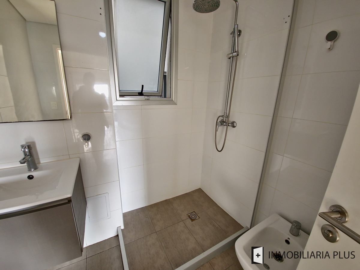Apartamento ID.1561 - Alquiler de Apartamento de 2 dormitorios en Cordón barbacoa, cowork y más en Montevideo