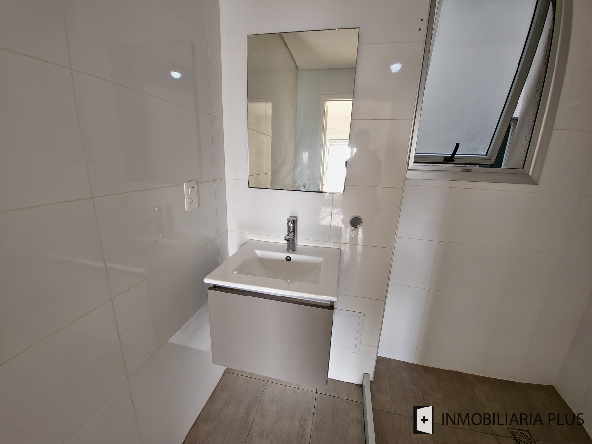 Apartamento ID.1561 - Alquiler de Apartamento de 2 dormitorios en Cordón barbacoa, cowork y más en Montevideo