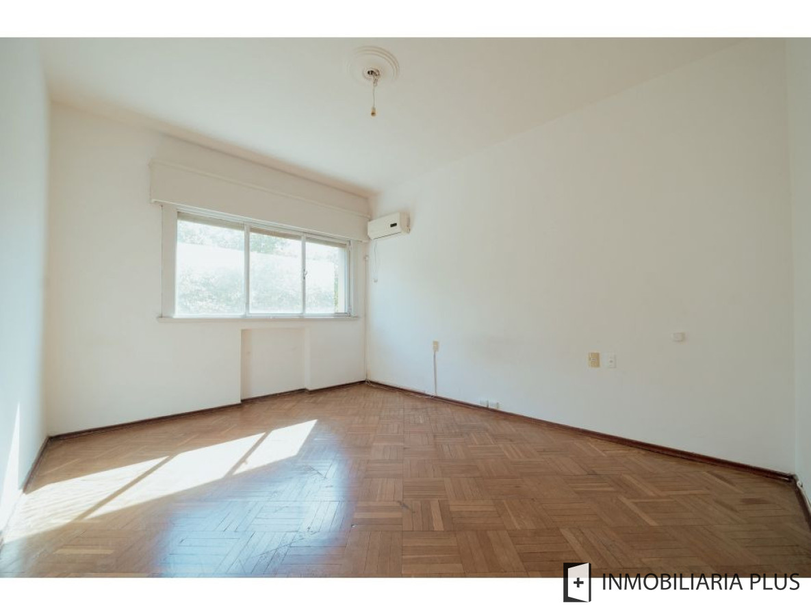 Apartamento ID.1576 - Venta apartamento de 3 dormitorios con 97m2 con garaje en Cordón a pasos de Av. 18