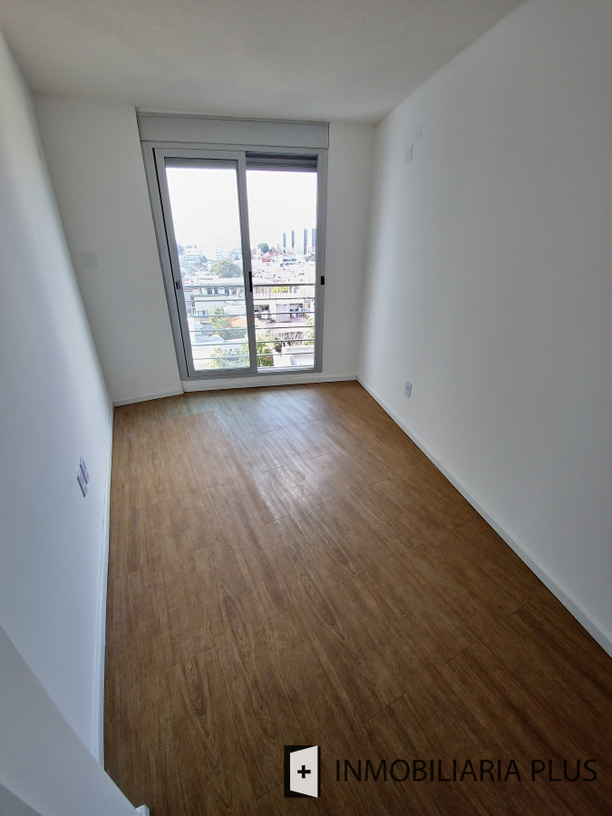 Apartamento ID.592 - Venta de Apartamento 2 Dormitorios en La Blanqueada C832-901P