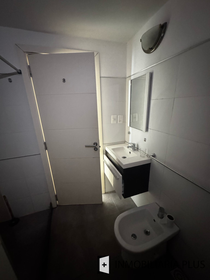 Apartamento ID.1445 - Alquiler de Apartamento de 1 Dormitorio en Pocitos Nuevo a pasos de la Rambla de Montevideo y el Shopping