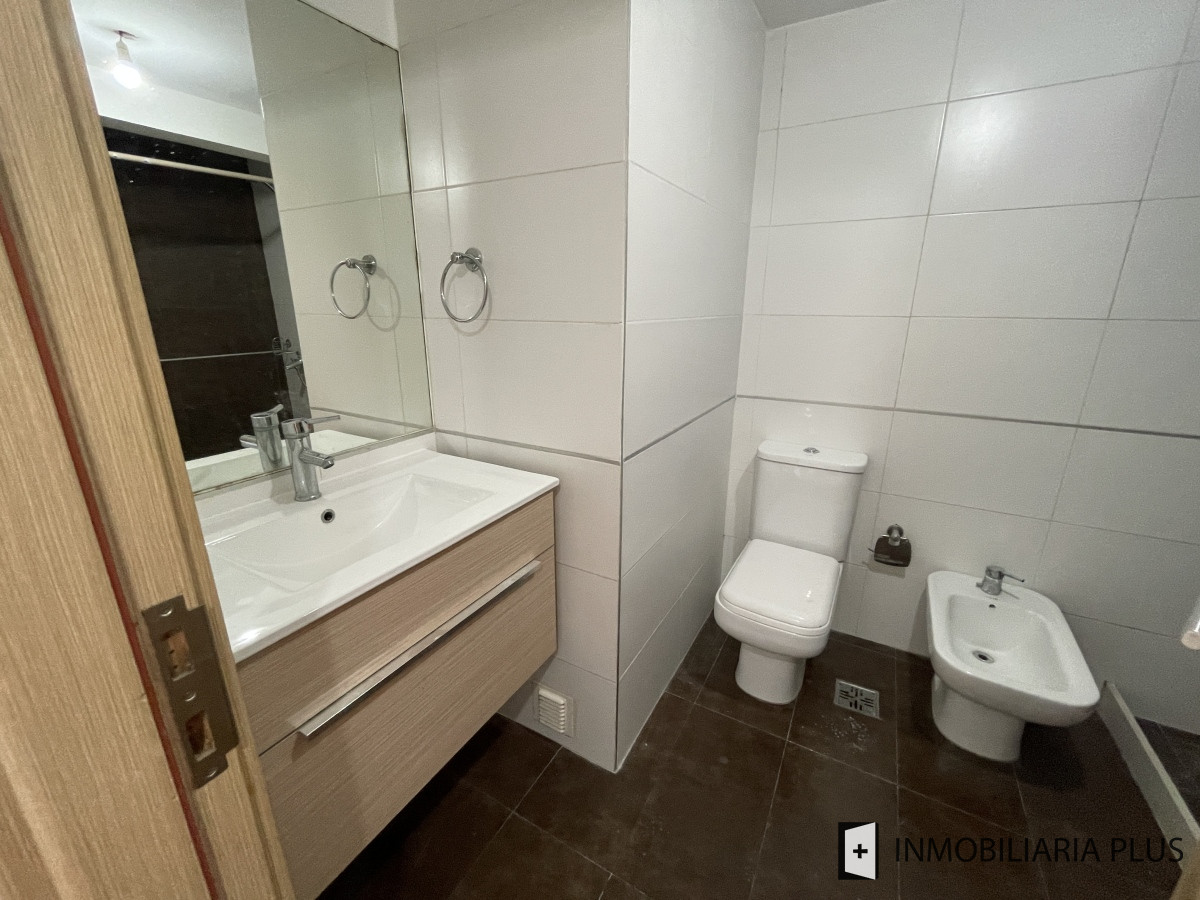 Apartamento ID.1035 - Venta de Apartamento de 1 Dormitorio como nuevo con barbacoa en Larrañaga 