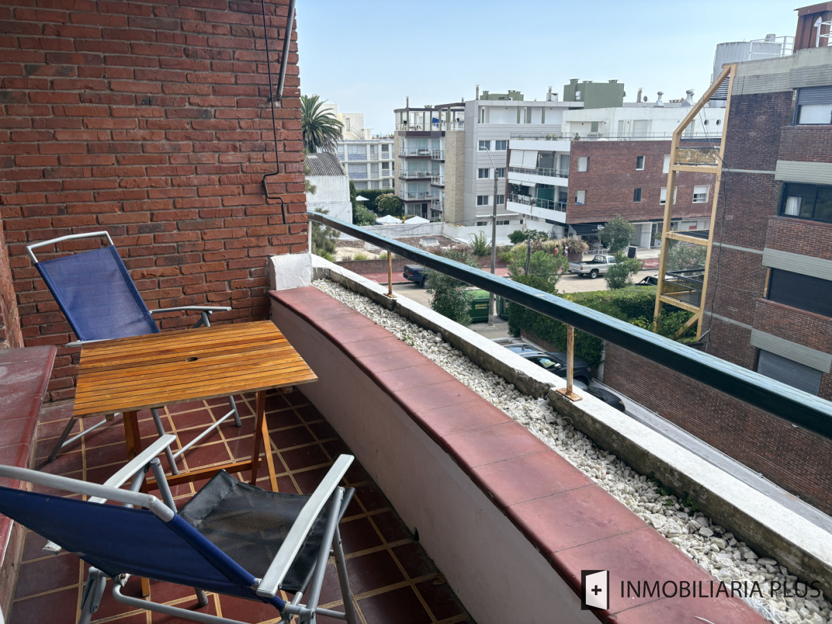 Apartamento ID.1410 - Alquiler de Apartamento de 3 Dormitorios 2 Garajes y 2 baños en la Península de Punta del Este