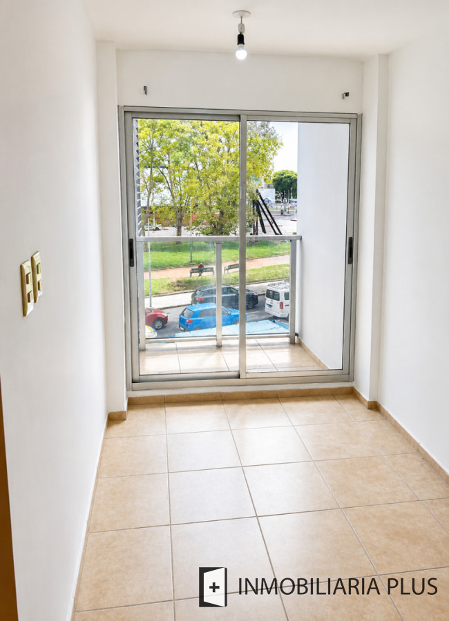 Apartamento ID.1739 - Apartamento de 1 Dormitorio con Balcón y Barbacoa en Tres Cruces