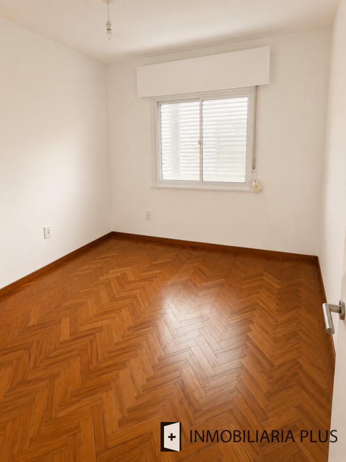 Apartamento ID.1702 - Alquiler de Apartamento de 2 dormitorios en Pocitos Nuevo a pasos del mar