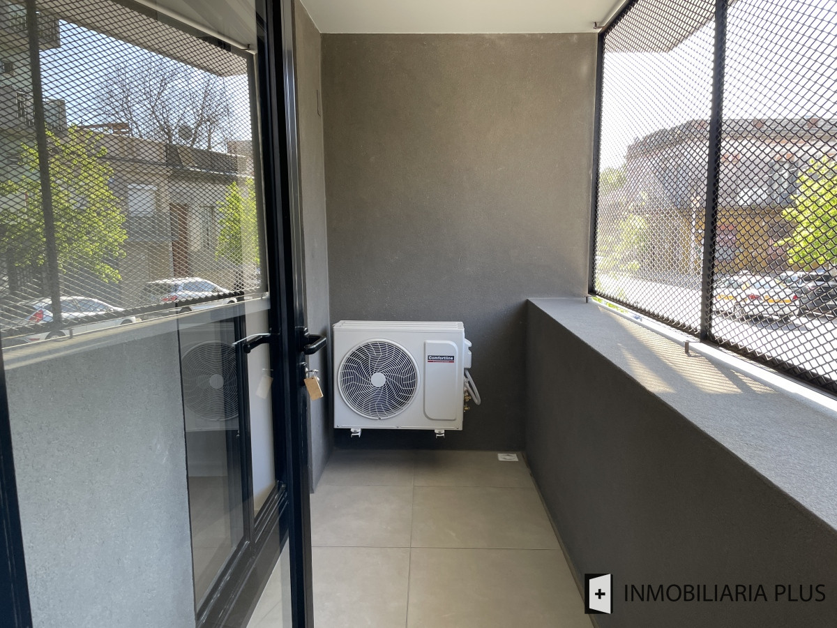 Apartamento ID.942 - Apartamento en Alquiler de 1 Dormitorio en 3 Cruces con barbacoa, gym, play room y más