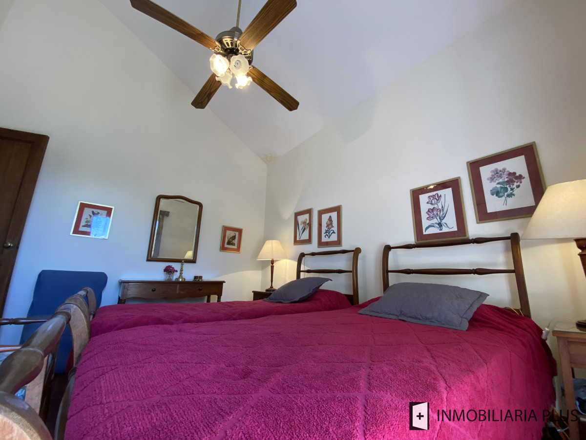 Apartamento ID.1388 - Alquiler de Apartamento de 3 Dormitorios, Garaje y 2 Baños en la península de Punta del Este