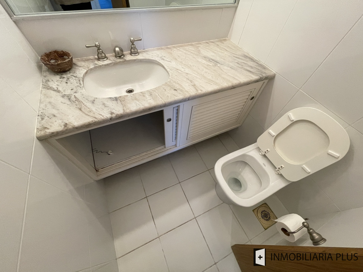 Apartamento ID.1314 - Alquiler de apartamento frente a la playa en Mansa con 4 Dormitorios, 4 Baños, con Parrillero, Gym, Juegos Infantiles, Garaje y más en Punta del Este