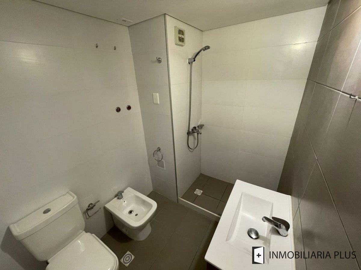 Apartamento ID.1264 - Venta de Apartamento de 1 dormitorio en Malvín a pasos de la Rambla y Av Italia