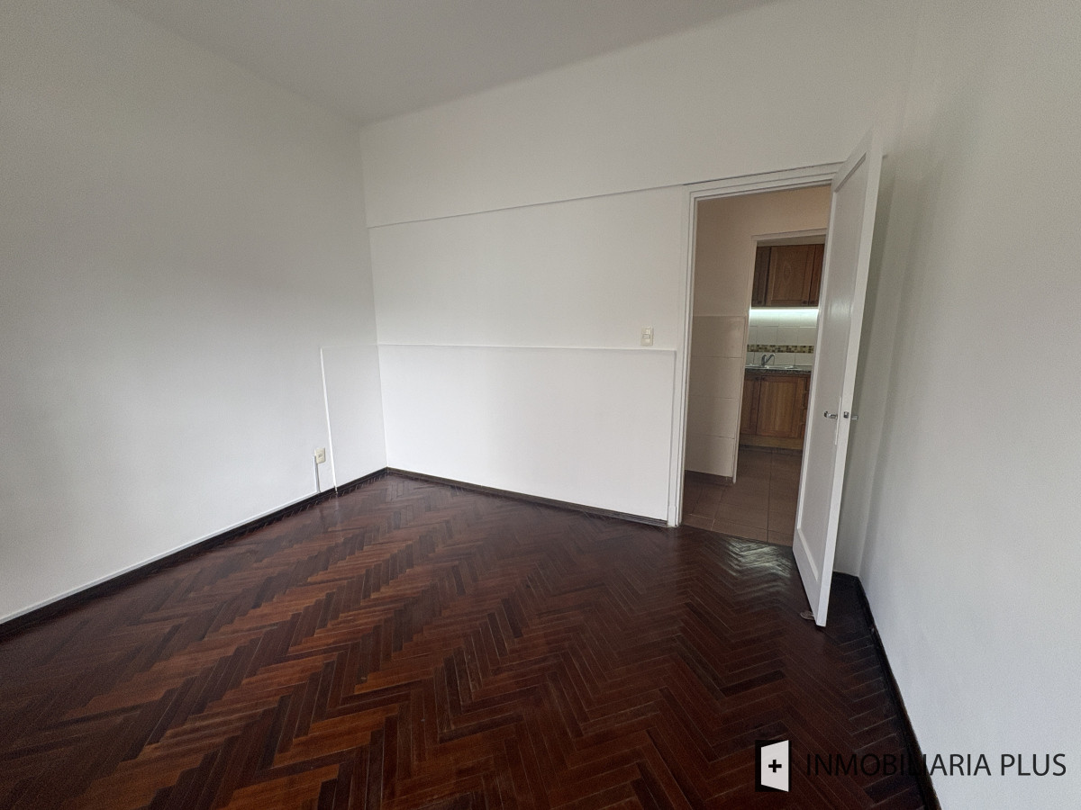 Apartamento ID.1472 - Alquiler apartamento de 2 dormitorios amplios en con Patio interno en La Blanqueada