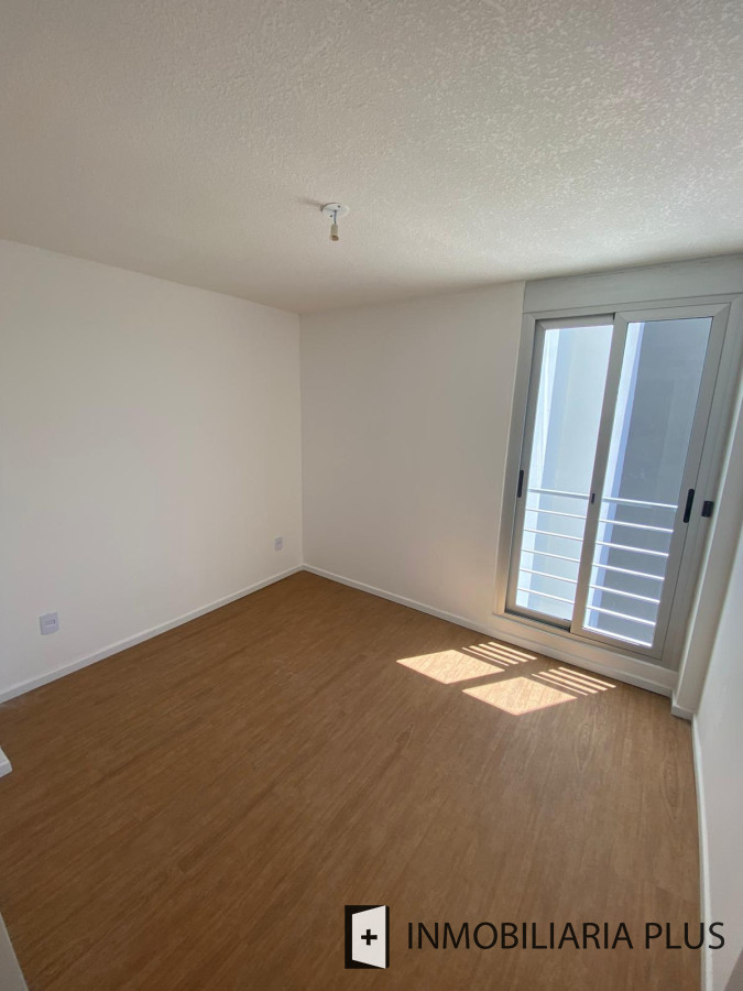 Apartamento ID.1464 - Alquiler de Apartamento de 2 Dormitorios en Tres Cruces a minutos de todo Montevideo