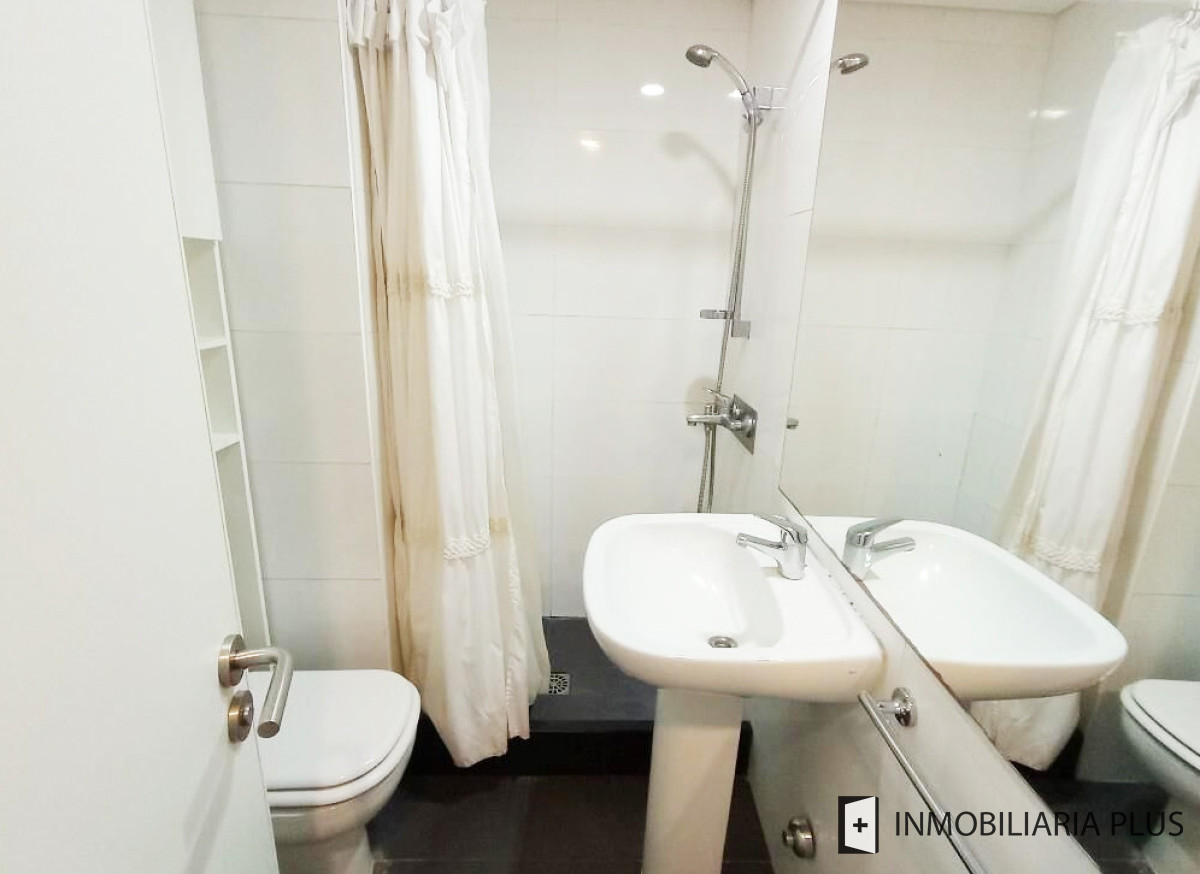 Apartamento ID.1521 - Alquiler de Monoambiente a pasos de la Rambla de Punta Carretas con patio interno privado y barbacoa