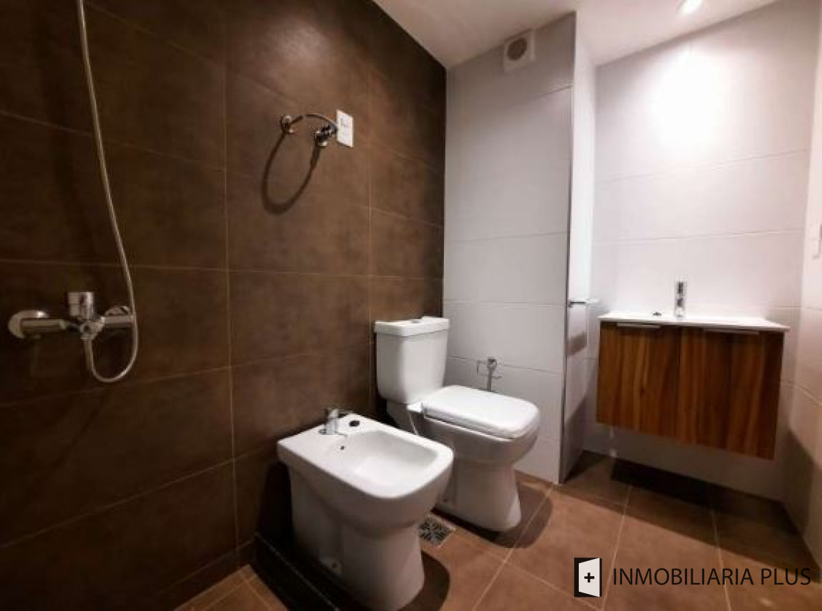 Apartamento ID.1301 - Apartamento en Venta en Pocitos con Barbacoa, Lavadero y más a pasos de la Rambla de Montevideo