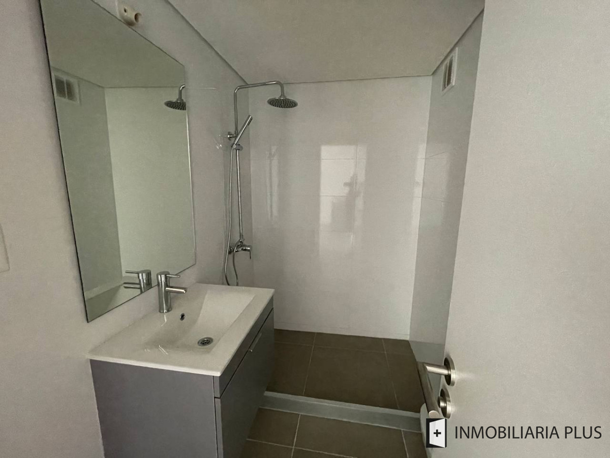Apartamento ID.957 - Alquiler de apartamento en Tres Cruces 1 Dormitorio con Garaje, Gym, Barbacoas, Parrilleros, Canchas, Cowork y más Amenities