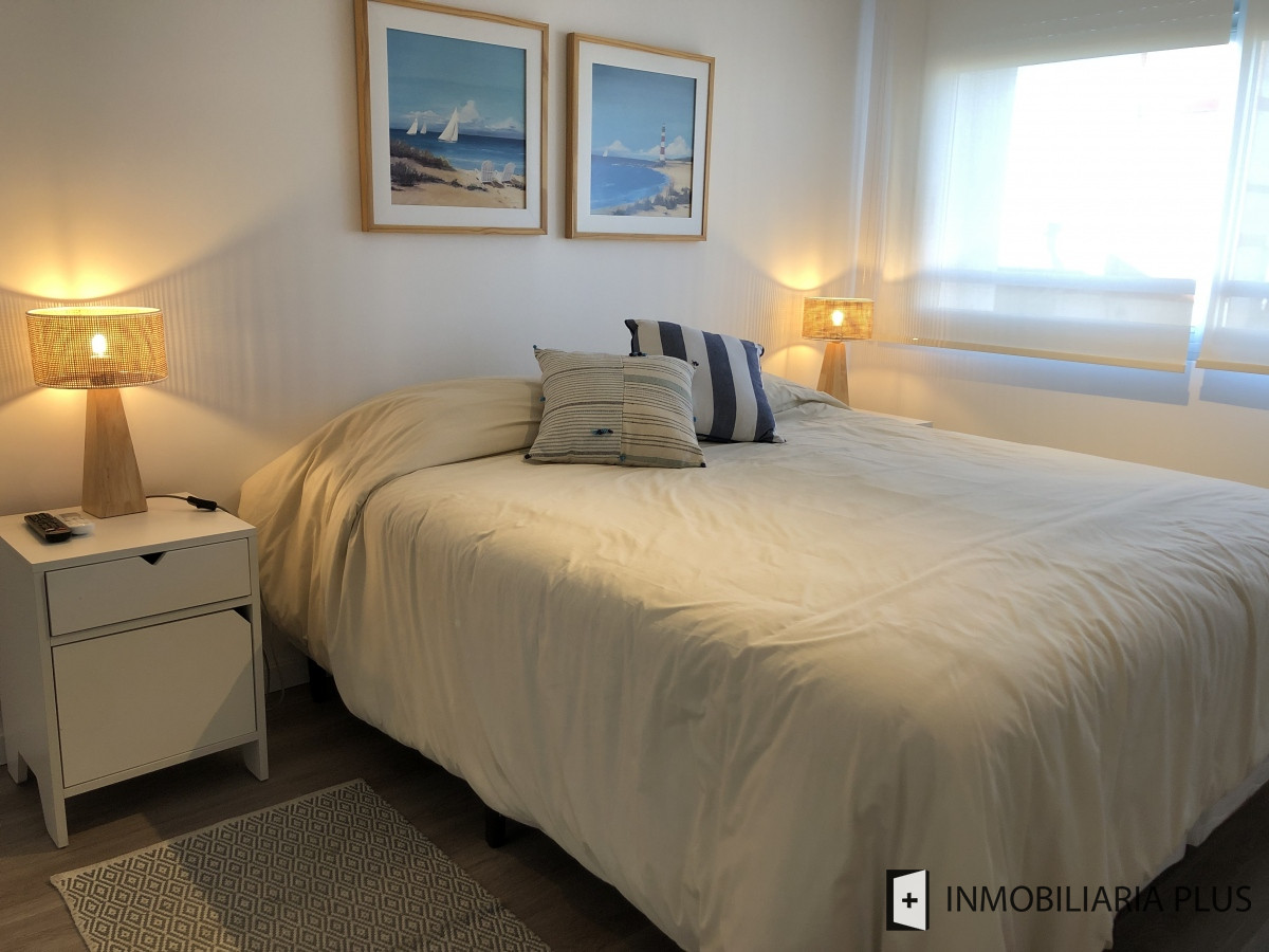 Apartamento ID.325 - Apartamento amoblado y equipado en el corazón del Centro de Montevideo con Parrillero 61 m2. C827-1201