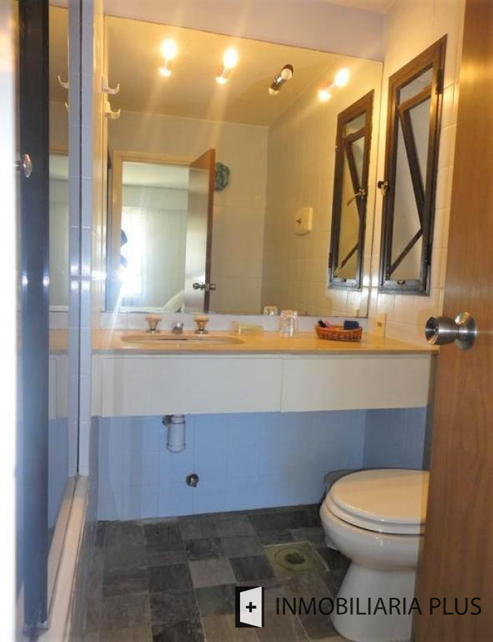 Apartamento ID.1026 - Apartamento en Venta de 3 Dormitorios frente al Mar y los dedos en la Península de Punta del Este