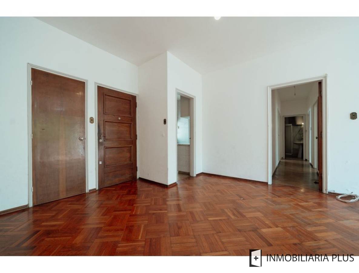Apartamento ID.1576 - Venta apartamento de 3 dormitorios con 97m2 con garaje en Cordón a pasos de Av. 18