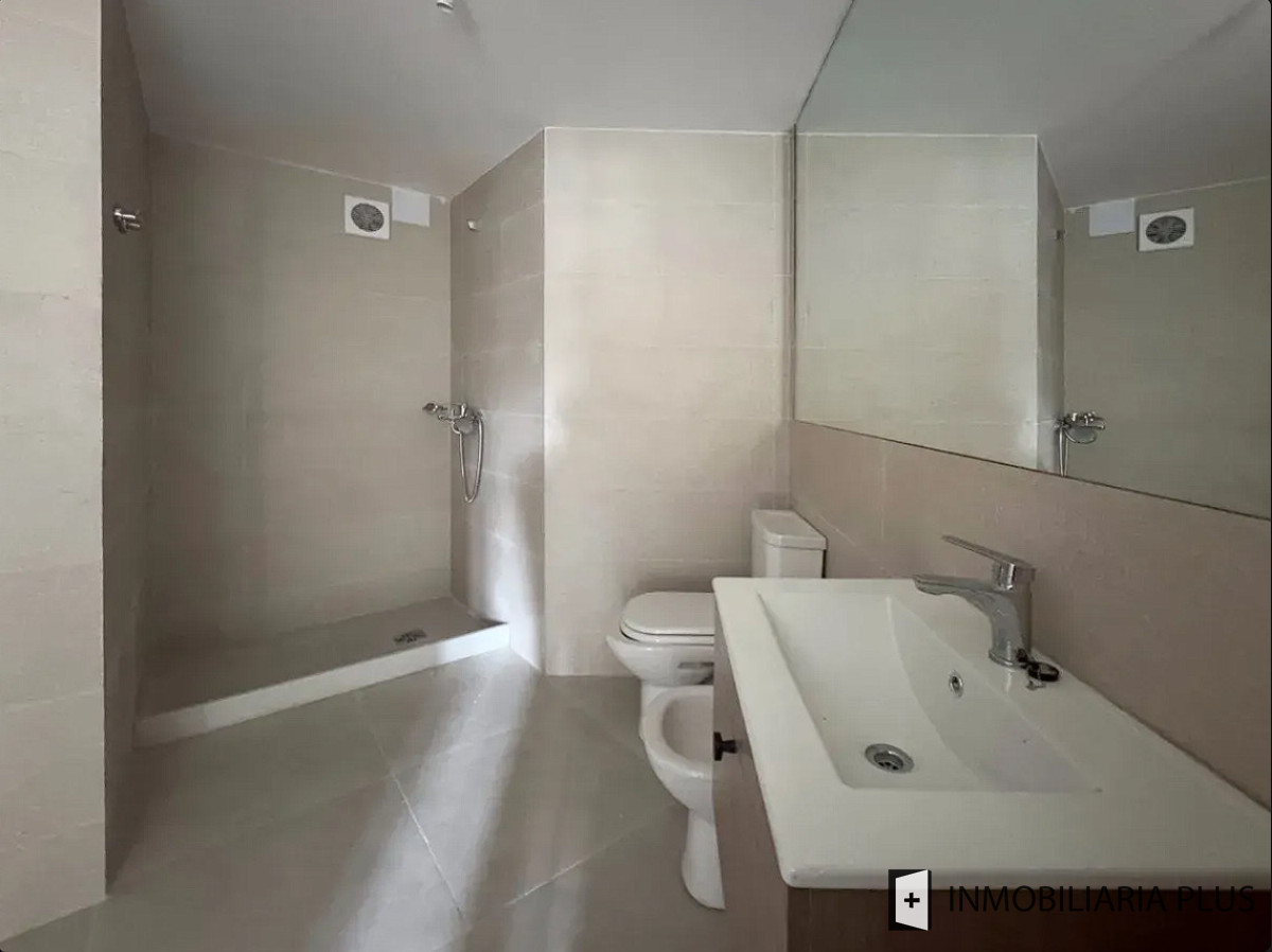 Apartamento ID.1596 - Alquiler de Apartamento de 2 dormitorios con garaje, gym, barbacoa, cowork y más en Tres Cruces Montevideo