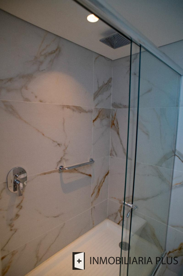 Apartamento ID.1742 - Venta de Apartamento de 2 dormitorios en Pocitos con terraza en Montevideo