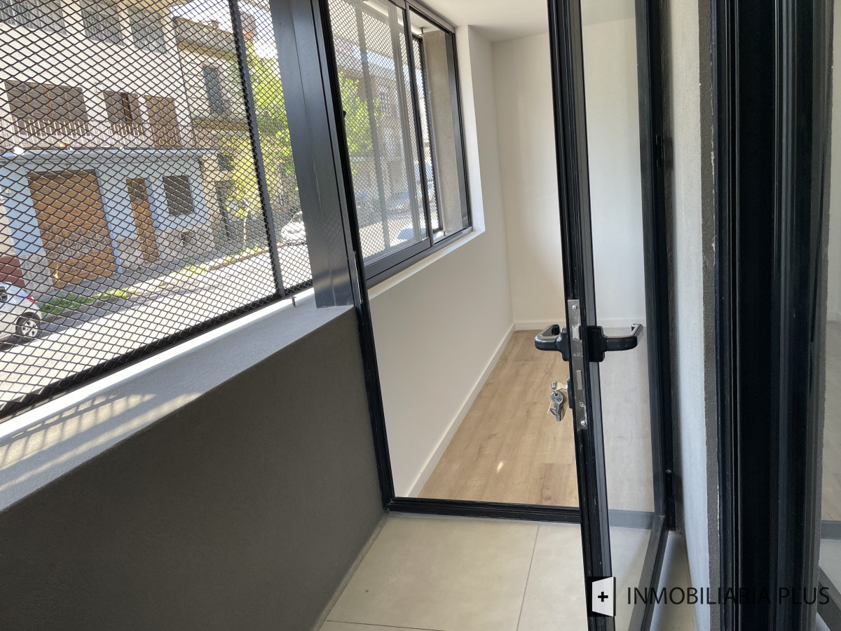 Apartamento ID.942 - Apartamento en Alquiler de 1 Dormitorio en 3 Cruces con barbacoa, gym, play room y más