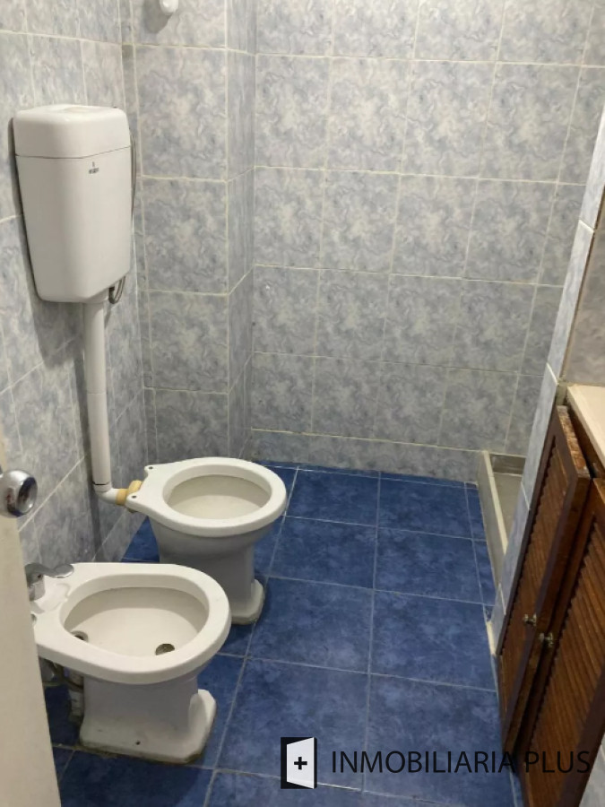 Apartamento ID.1200 - Alquiler de apartamento en el centro con 2 dormitorios con balcón a la calle en Montevideo