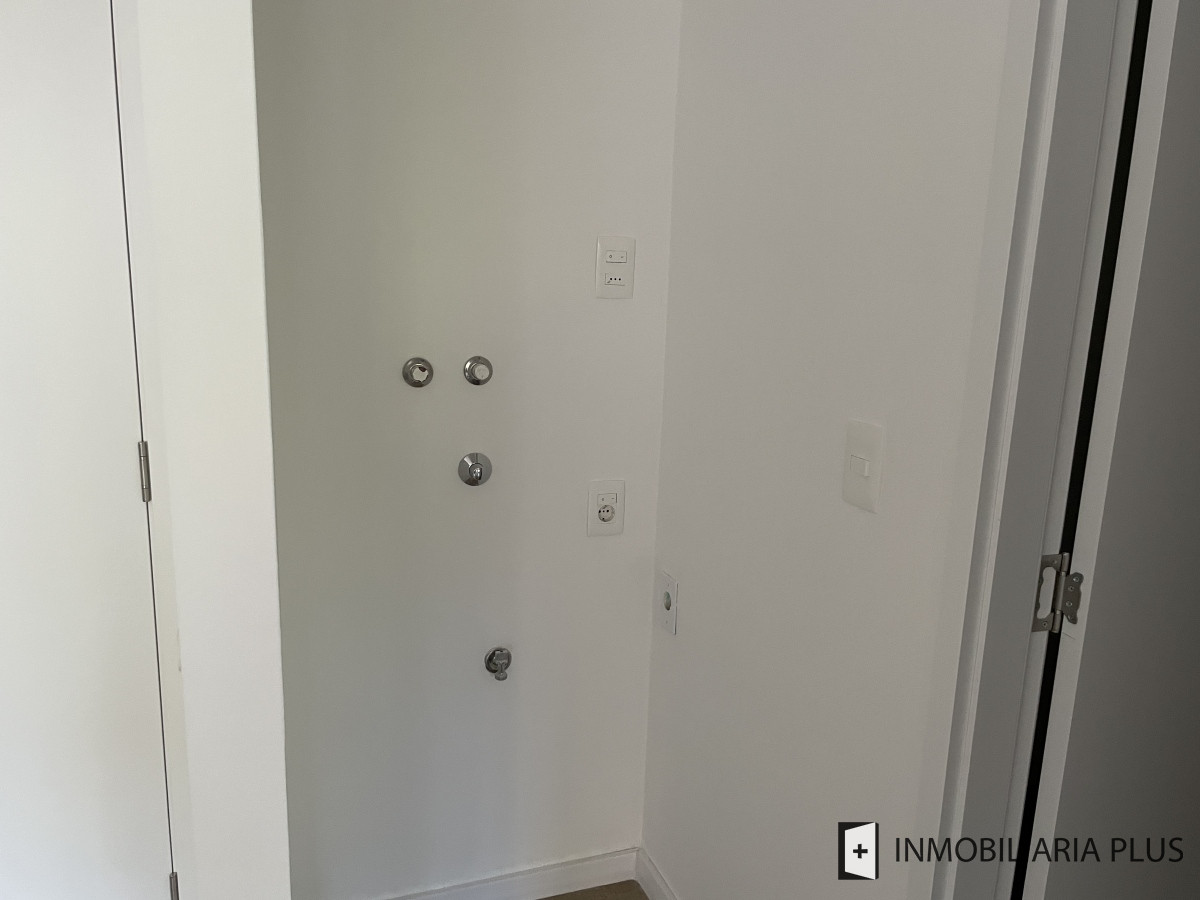 Apartamento ID.942 - Apartamento en Alquiler de 1 Dormitorio en 3 Cruces con barbacoa, gym, play room y más