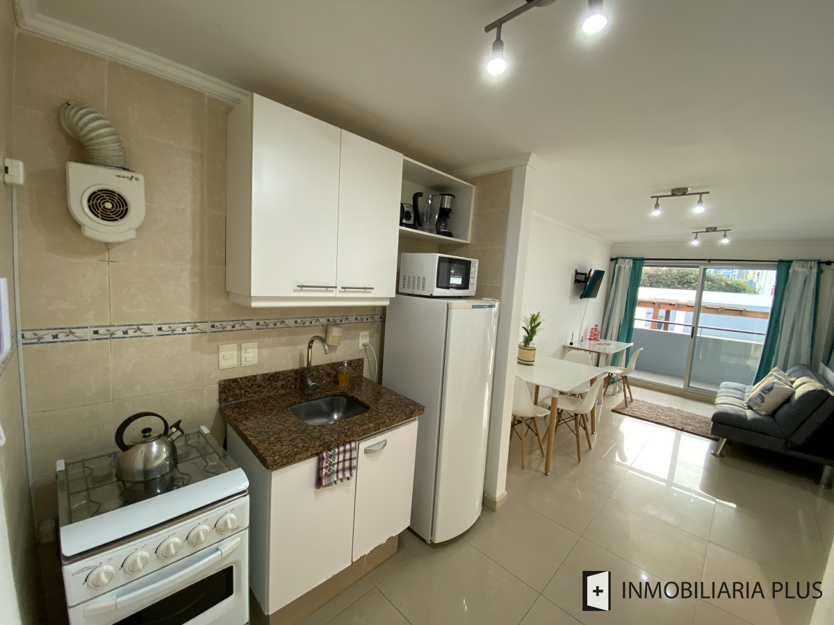 Apartamento ID.601 - Venta de Apartamento en la Península de Punta del Este con Garaje, Piscina climatizada, Gym y más C975206