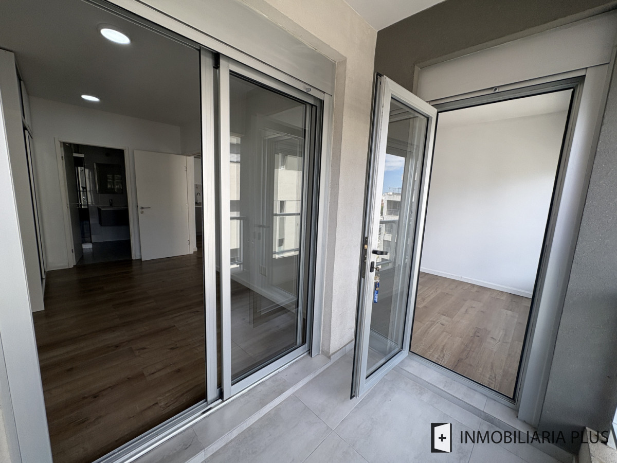 Apartamento ID.1494 - Alquiler de Apartamento de 1 Dormitorio con Garaje, Barbacoa, Solarium y más en Cordón a pasos de Av. 18 y la Intendencia de Montevideo