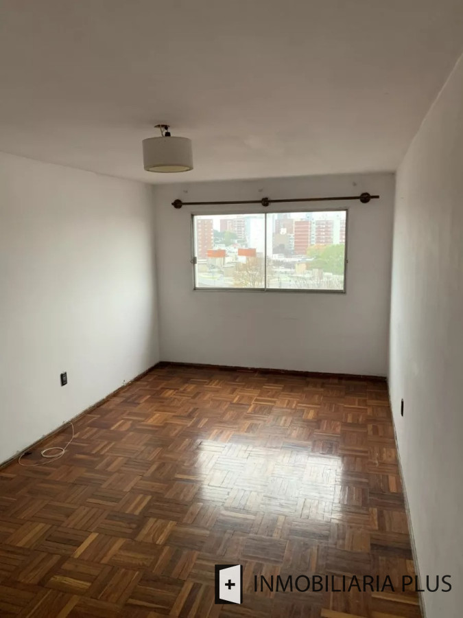 Apartamento ID.773 - Venta de Apartamento en Buceo con 3 Dormitorios y Bajos Gastos Comunes C773B