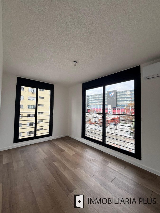 Apartamento ID.1510 - Alquiler de Apartamento de 2 dormitorios con garaje en La Blanqueada Montevideo
