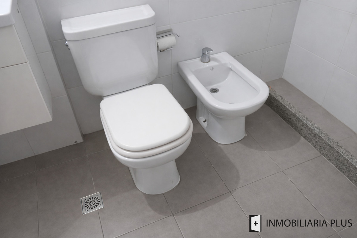 Apartamento ID.1594 - Alquiler de Apartamento de 2 Dormitorios en Palermo de Montevideo