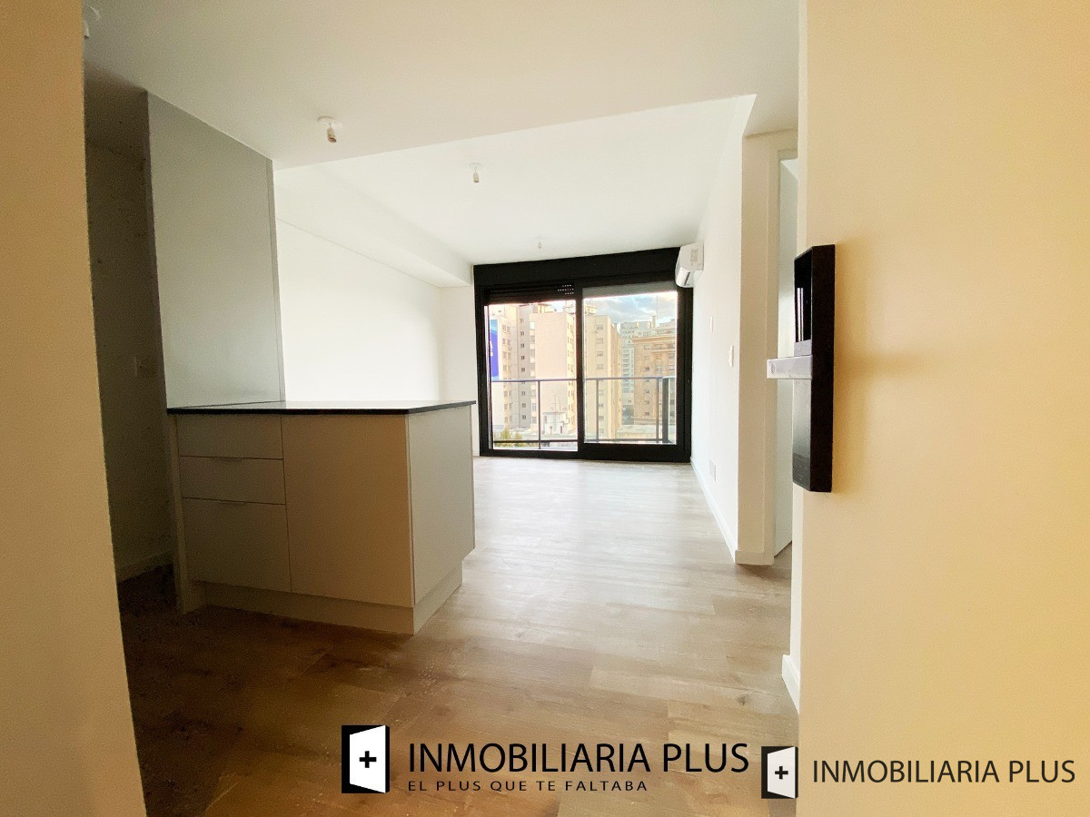 Apartamento ID.6 - Alquiler De Apartamento En El Centro Con Todos Los Servicios Frente A La Bahía De Montevideo P