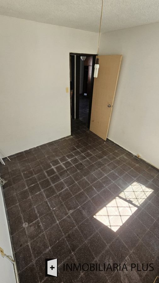 Apartamento ID.1486 - Alquiler de Apartamento de 2 Dormitorios en Buceo a pasos de la Rambla